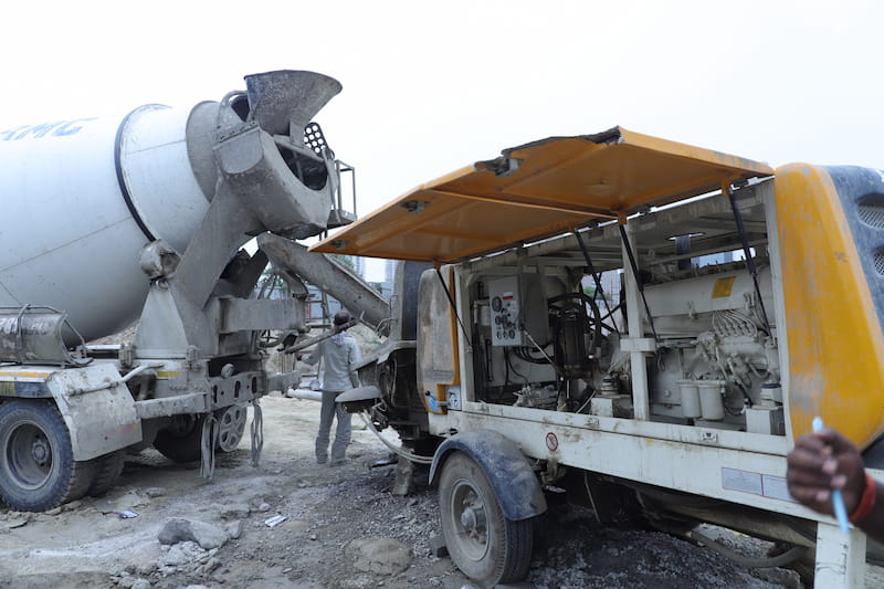 Industrial Warehouse Heavy Column Erection